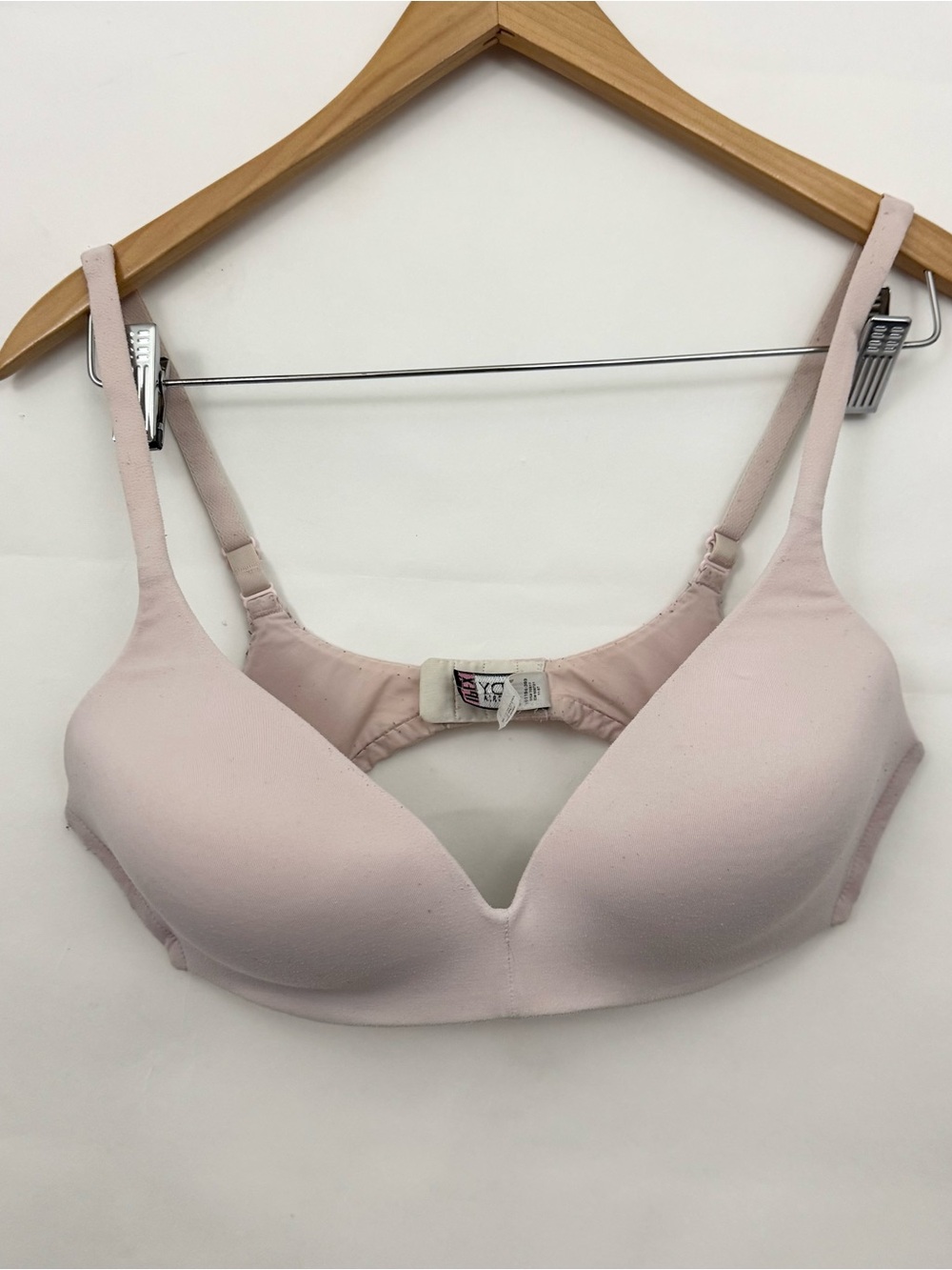 Victoria’s Secret body by Victoria Ipex Wireless Bra Pink 36C
